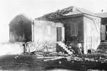 Orkanen 1928 Strawberry Hill St Croix med k  kkenbygning og badev  relse efter orkanen 13 september 1928 DVS 0069